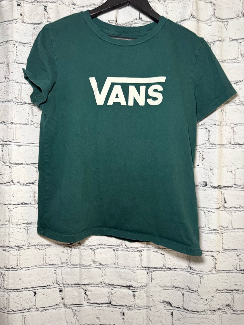 Vans. Boys graphic tshirt. Size L